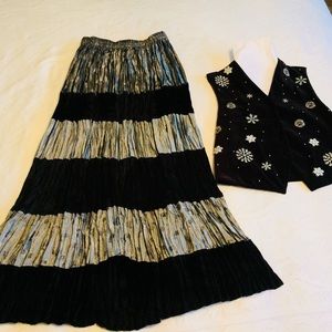 Karen Scott Black/Silver Vest PS & Skirt S (EUC)